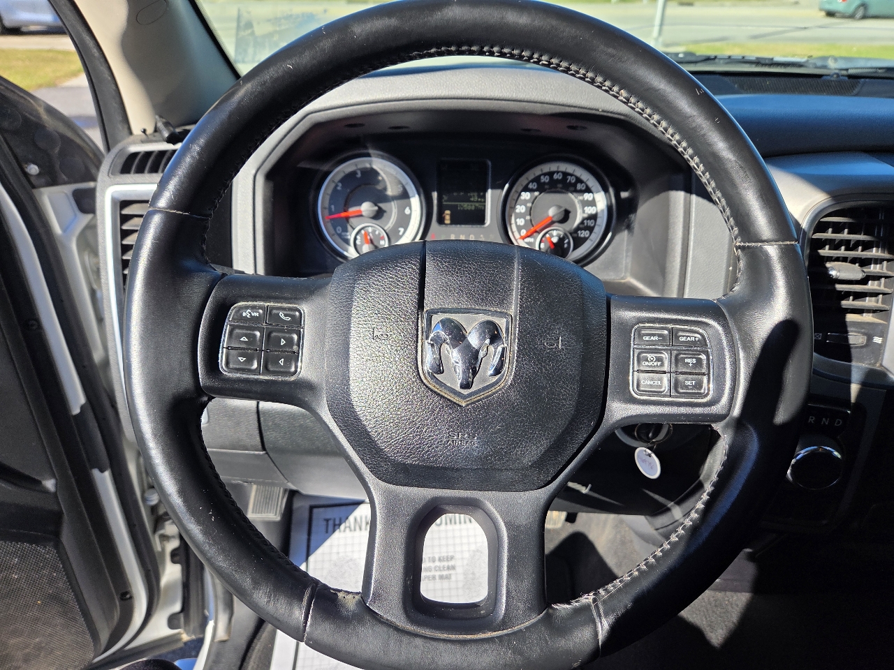 RAM 1500 2WD Quad Cab 140.5" Big Horn 2016