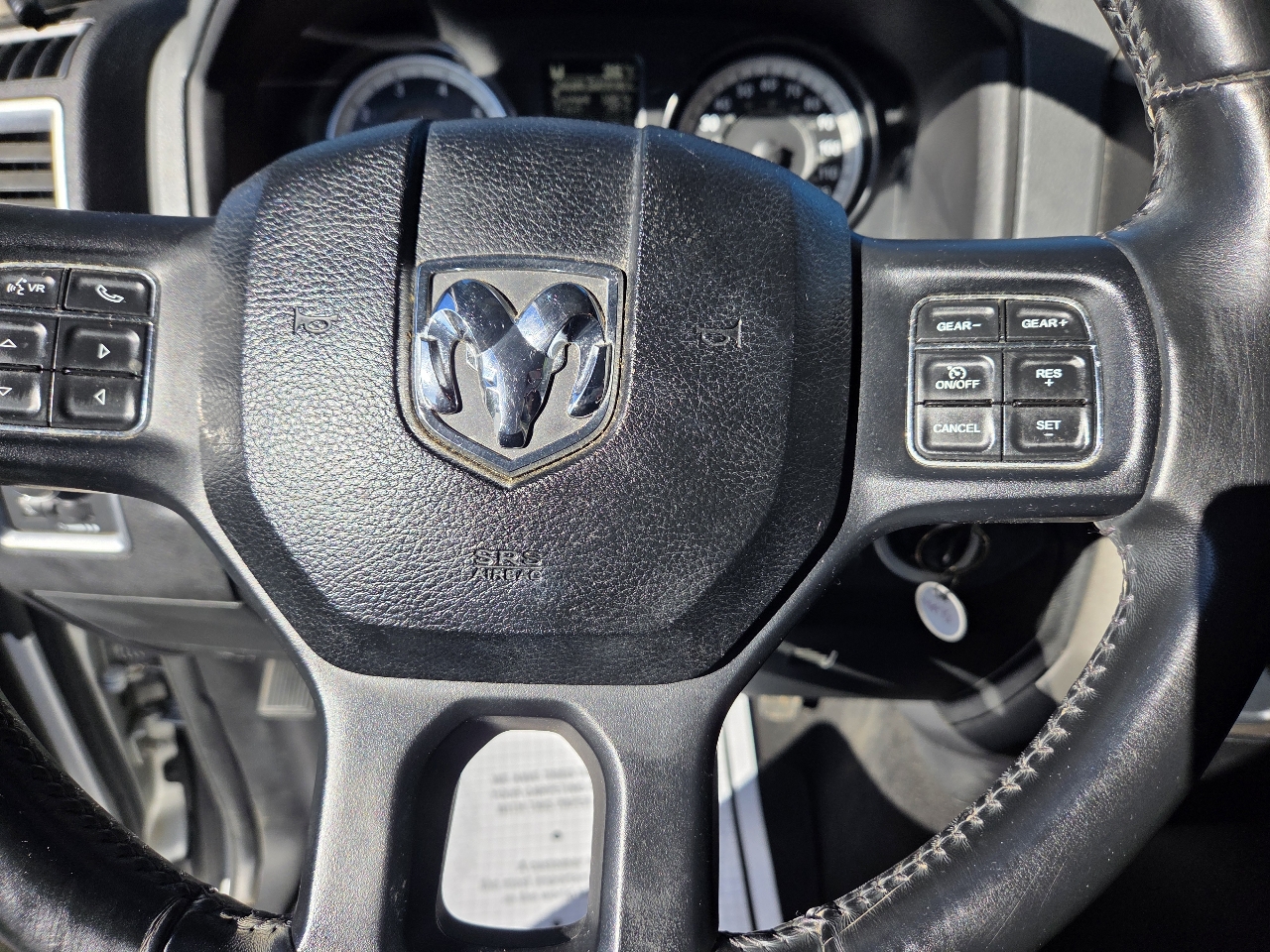 RAM 1500 2WD Quad Cab 140.5" Big Horn 2016