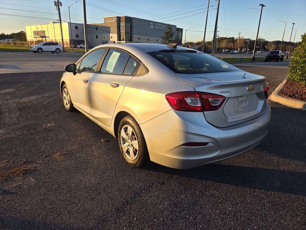Chevrolet Cruze 4dr Sdn 1.4L LS w/1SB 2018