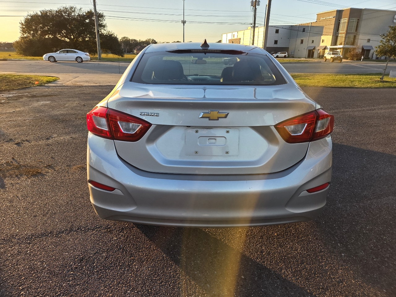 Chevrolet Cruze 4dr Sdn 1.4L LS w/1SB 2018