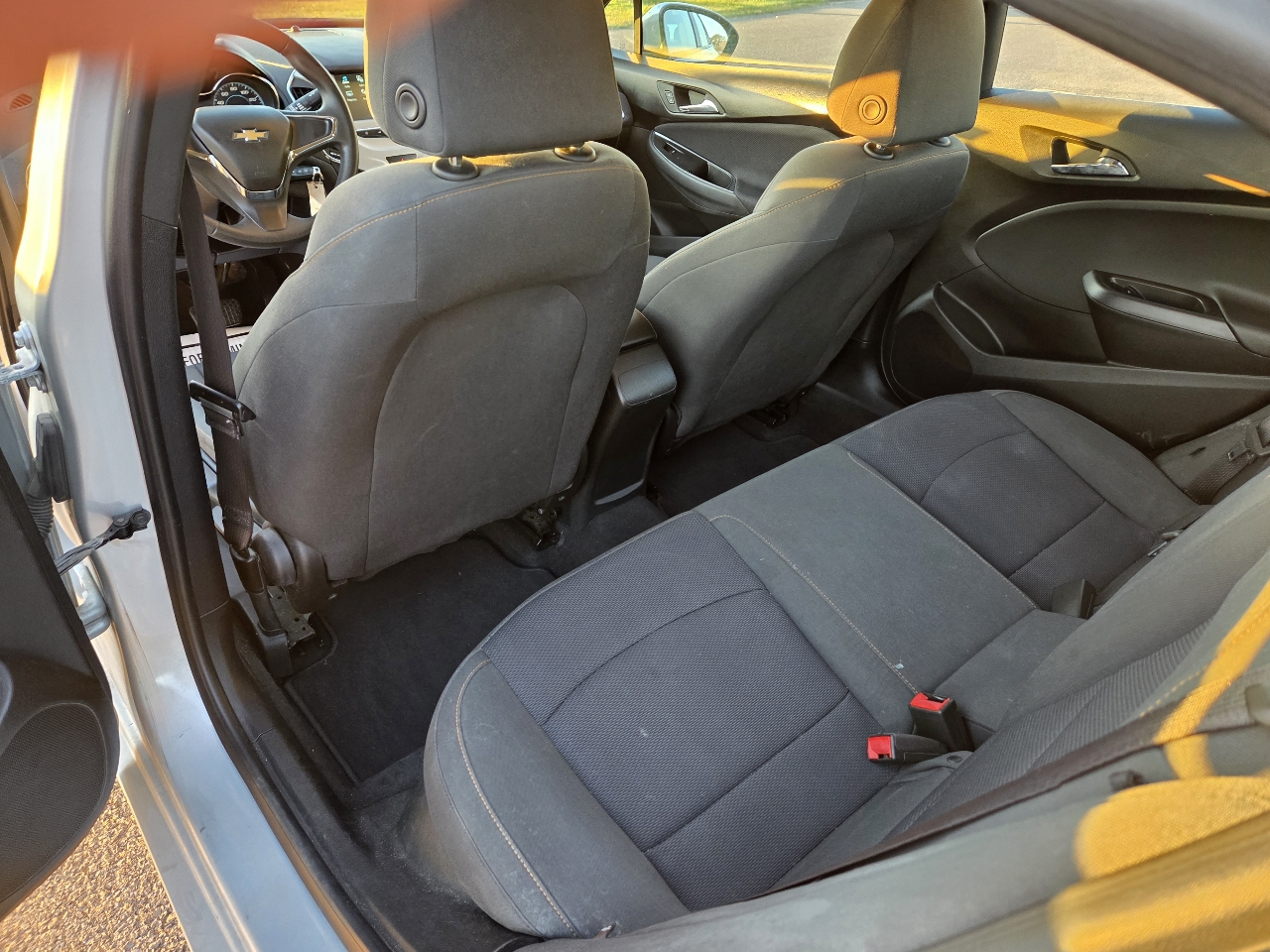 Chevrolet Cruze 4dr Sdn 1.4L LS w/1SB 2018