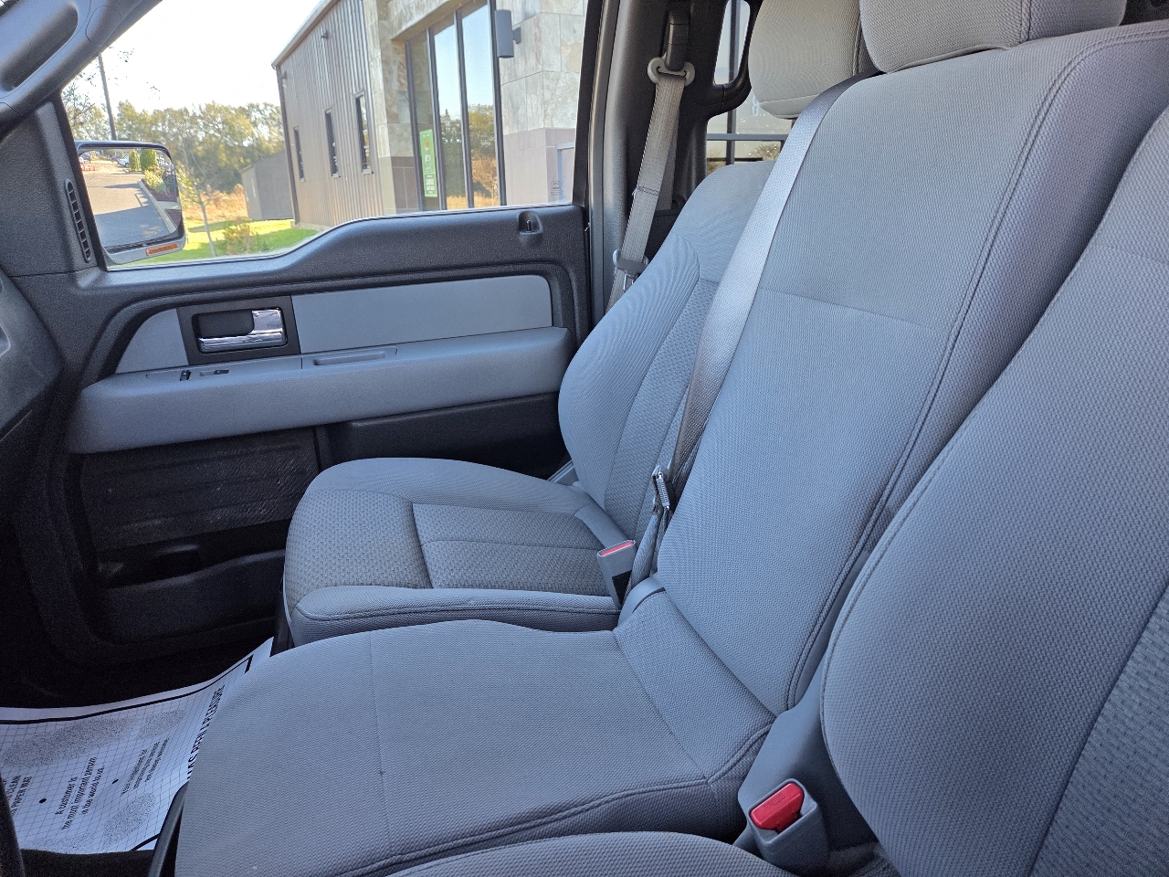 Ford F-150 2WD SuperCrew 145" XLT 2013