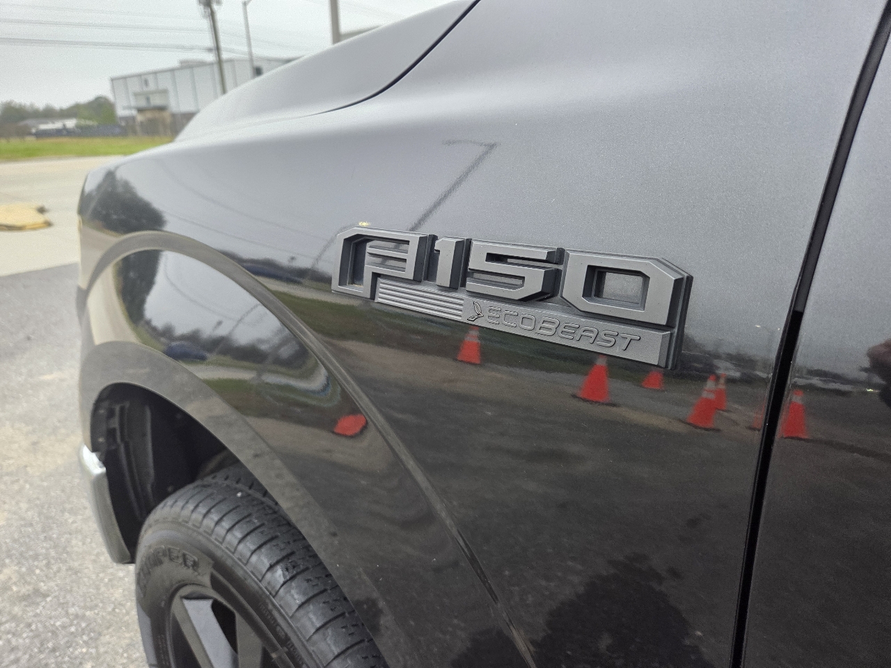 Ford F-150 2WD SuperCrew 157" XLT 2015