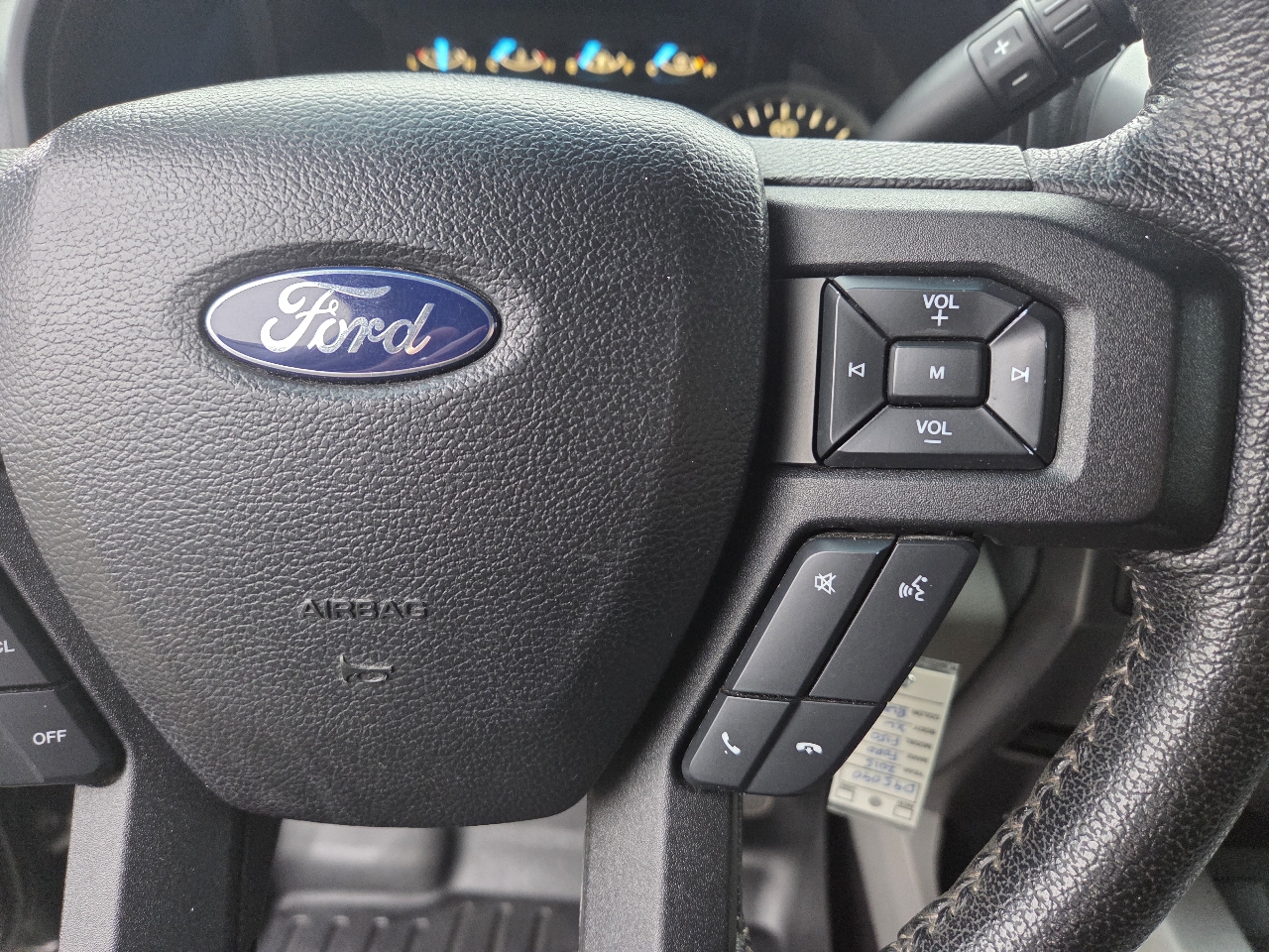 Ford F-150 2WD SuperCrew 157" XLT 2015