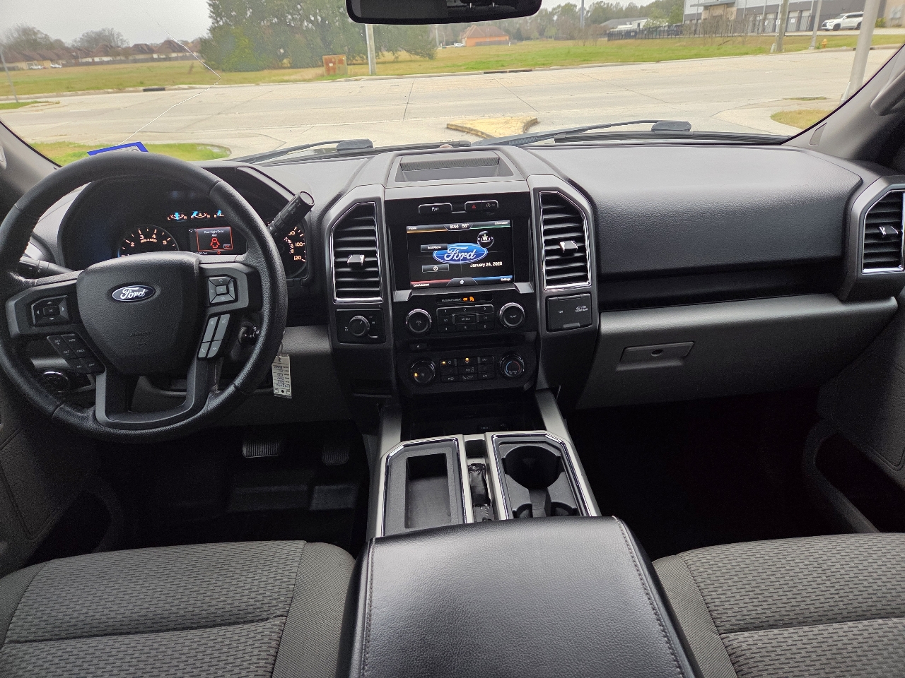 Ford F-150 2WD SuperCrew 157" XLT 2015