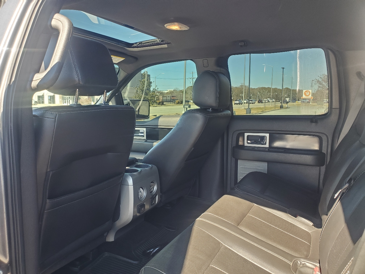 Ford F-150 4WD SuperCrew 145" Platinum 2012