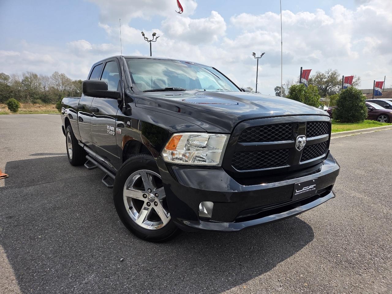 RAM 1500 2WD Quad Cab 140.5" Express 2013