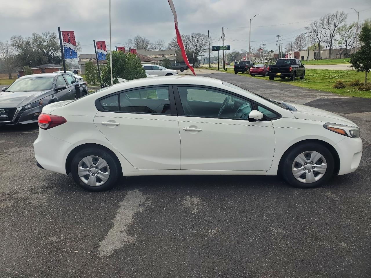 Kia Forte LX Auto 2017