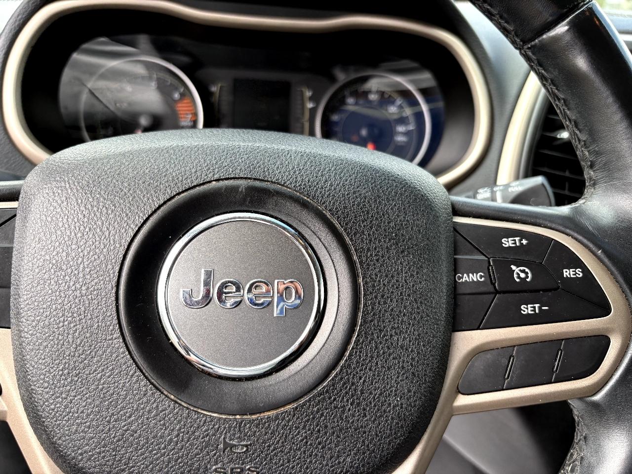 Jeep Cherokee Latitude FWD 2017