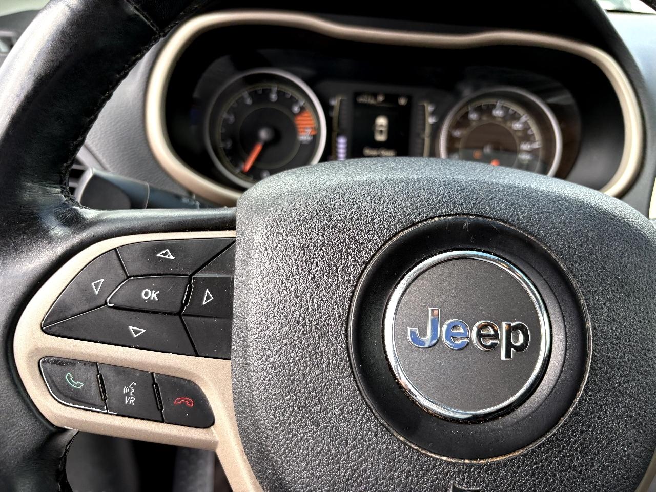 Jeep Cherokee Latitude FWD 2017