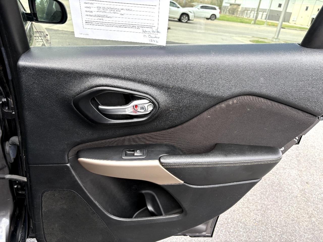 Jeep Cherokee Latitude FWD 2017