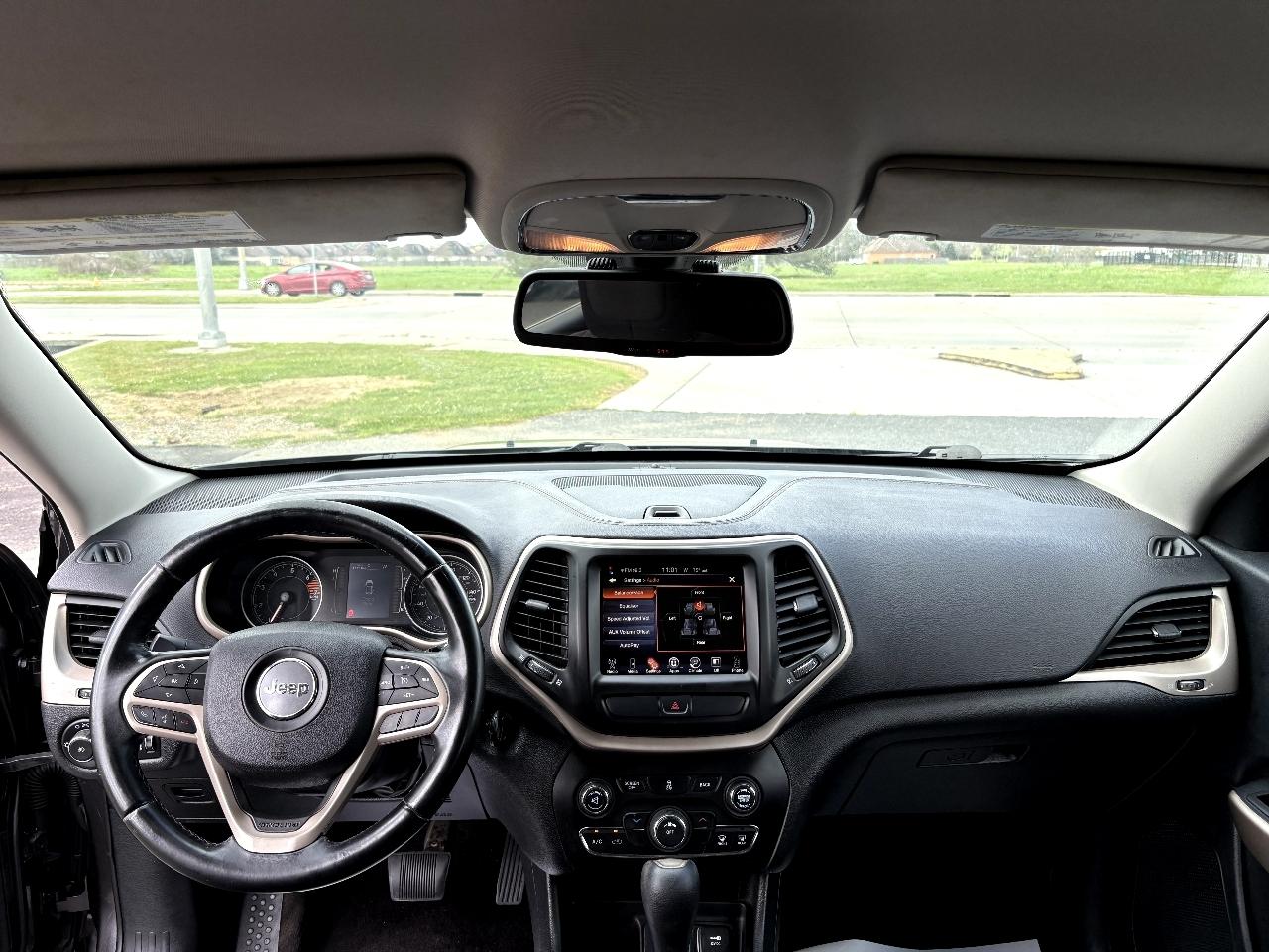 Jeep Cherokee Latitude FWD 2017