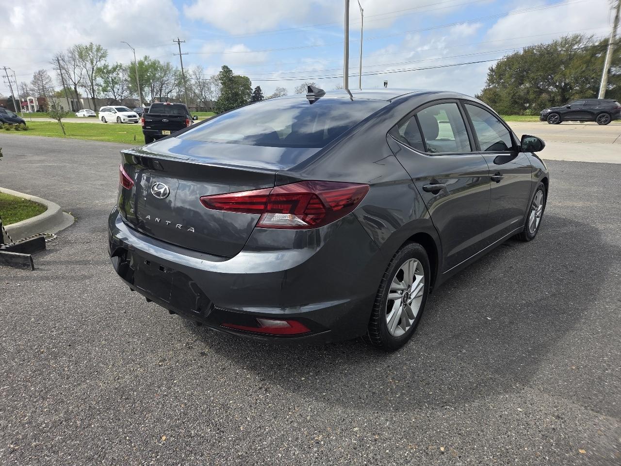 Hyundai Elantra SEL IVT 2020