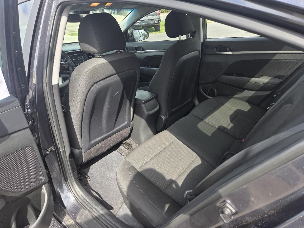 Hyundai Elantra SEL IVT 2020