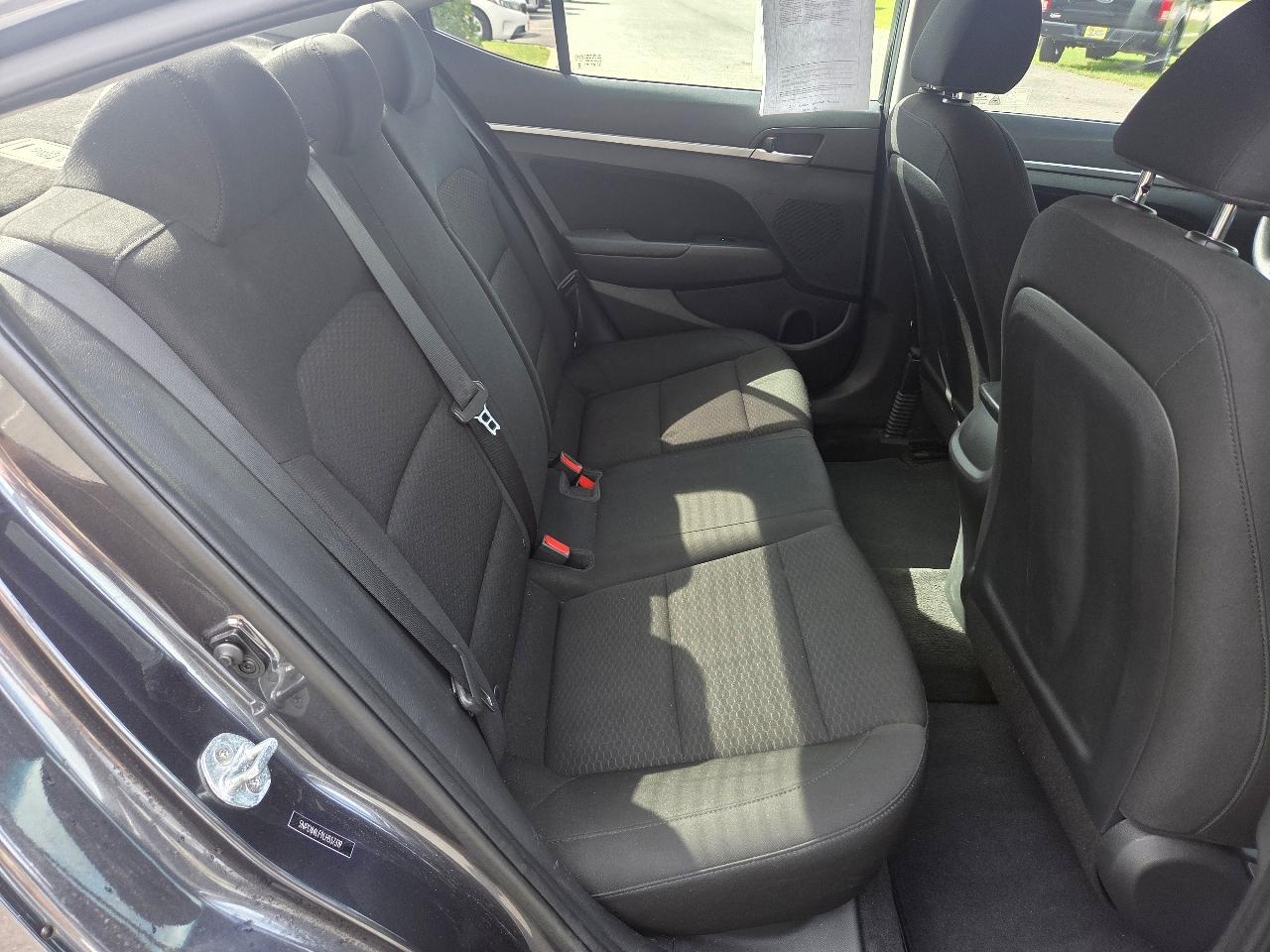 Hyundai Elantra SEL IVT 2020