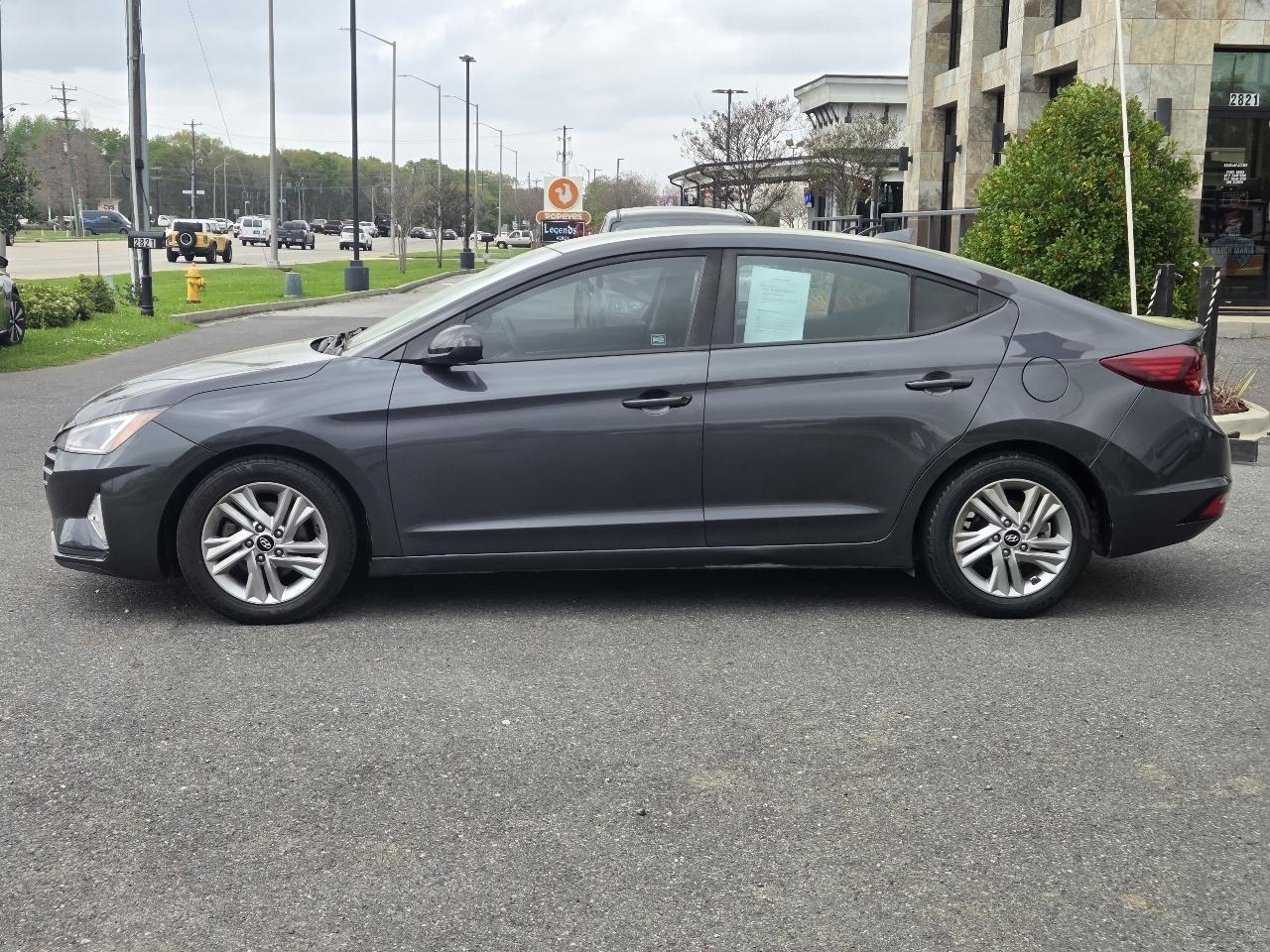 Hyundai Elantra SEL IVT 2020