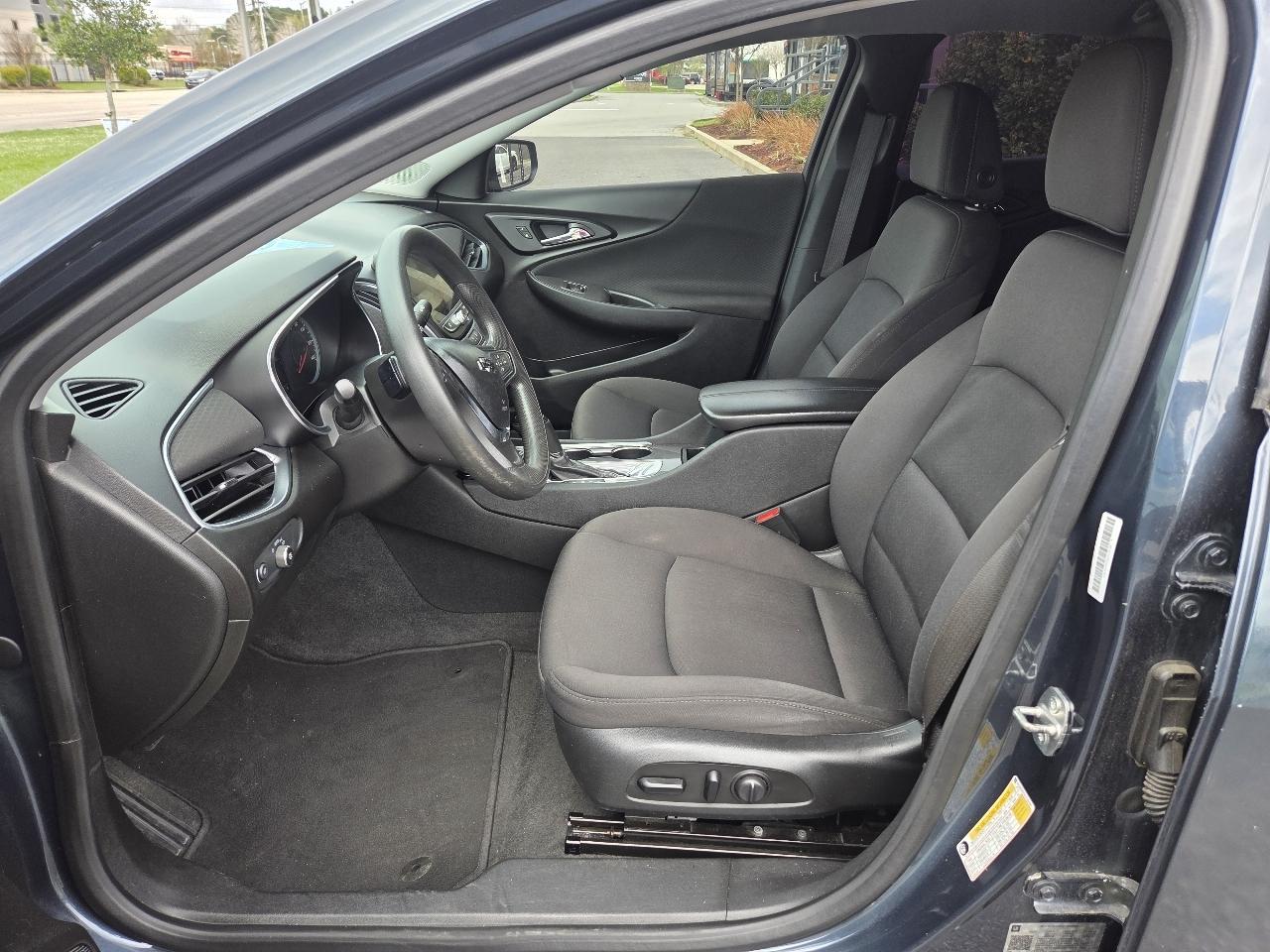 Chevrolet Malibu 4dr Sdn LT 2020