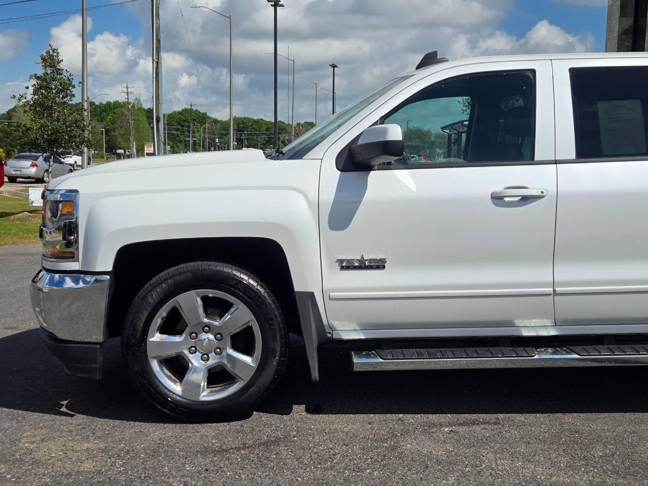 Chevrolet Silverado 1500 2WD Crew Cab 143.5" LT w/1LT 2018
