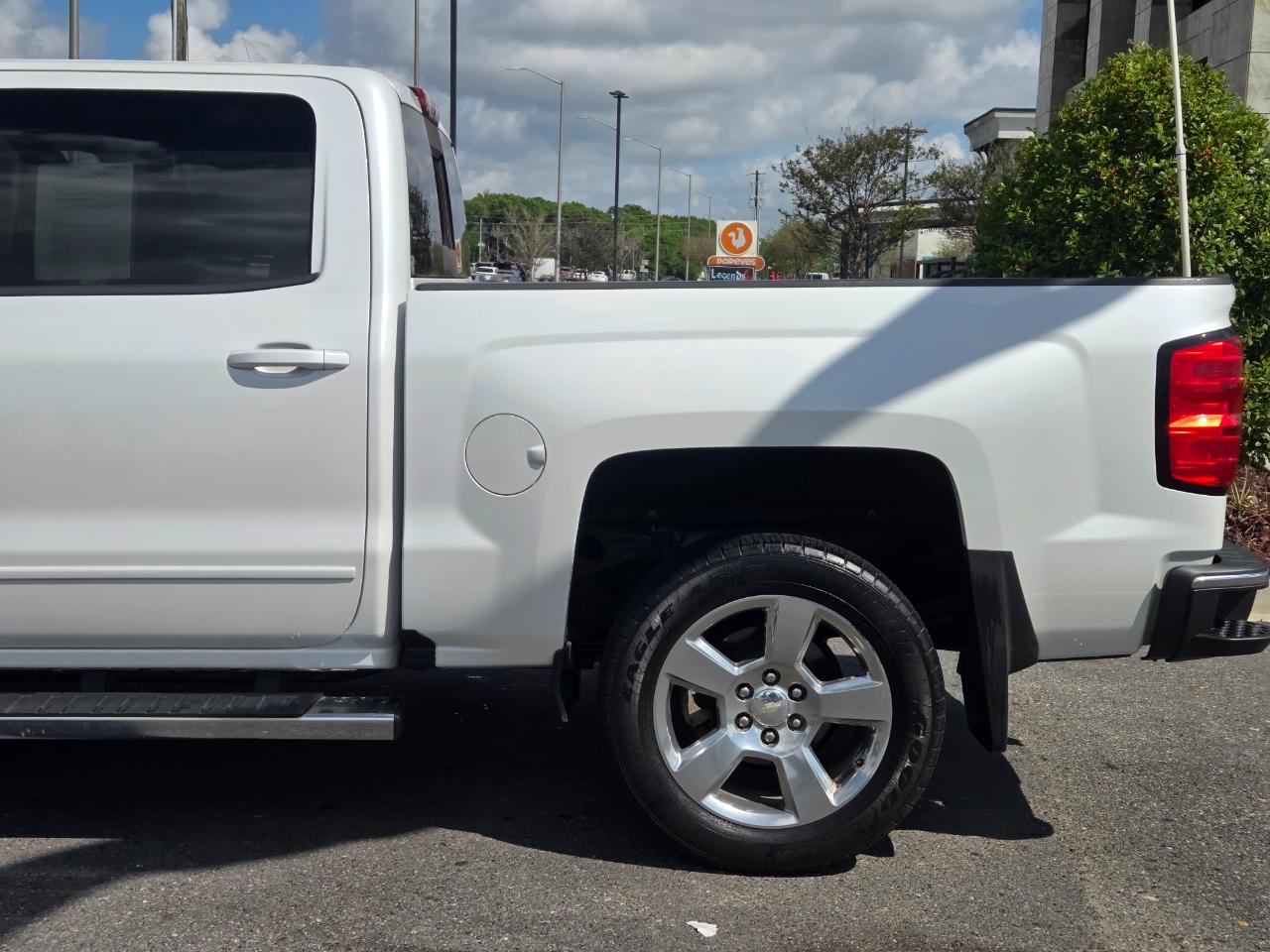 Chevrolet Silverado 1500 2WD Crew Cab 143.5" LT w/1LT 2018