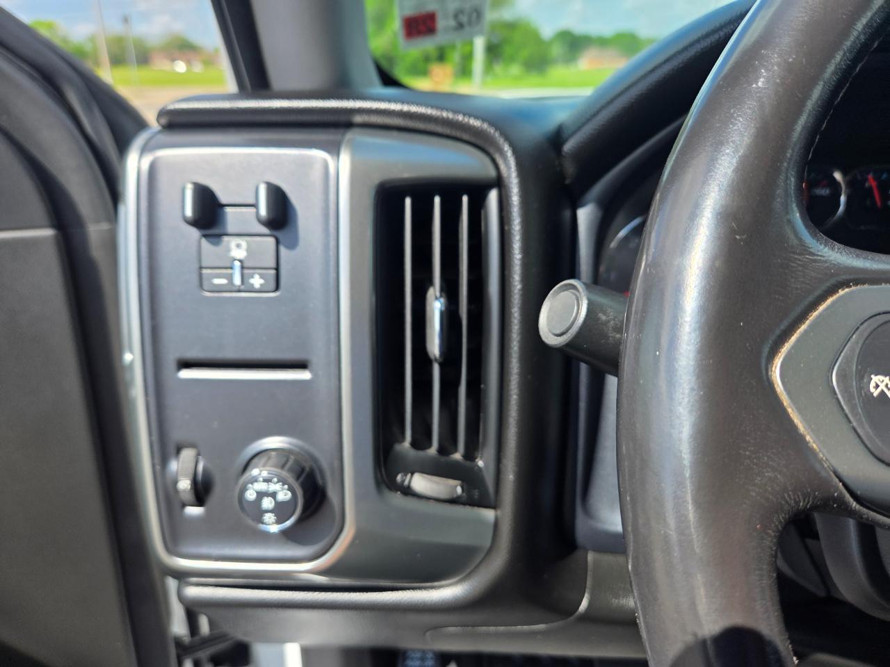 Chevrolet Silverado 1500 2WD Crew Cab 143.5" LT w/1LT 2018