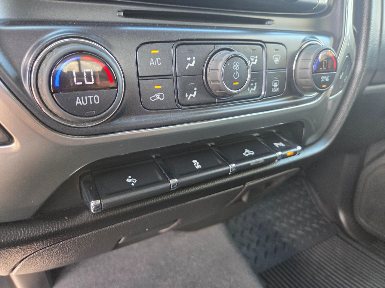 Chevrolet Silverado 1500 2WD Crew Cab 143.5" LT w/1LT 2018