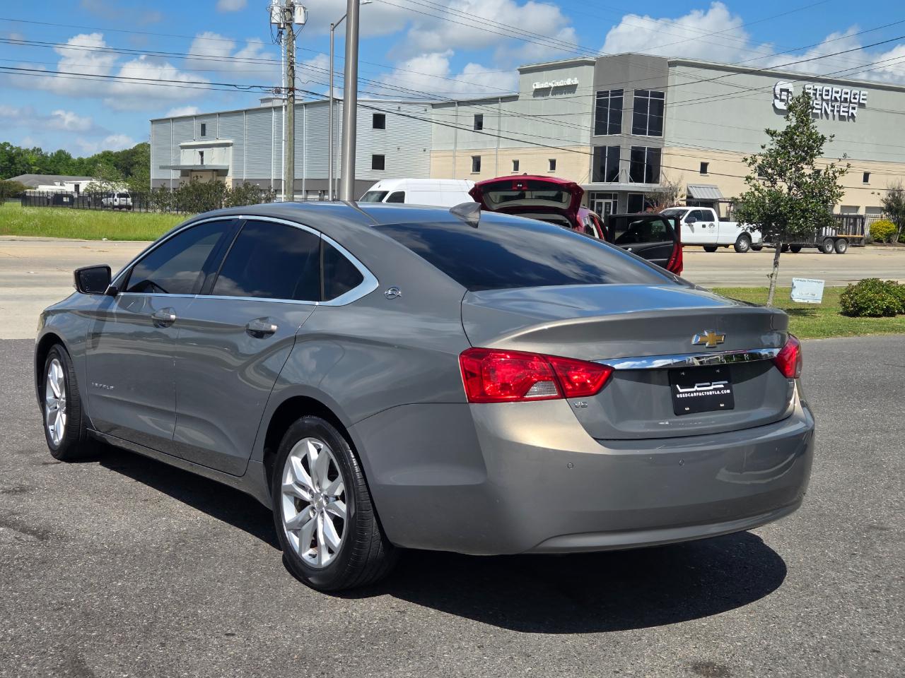 Chevrolet Impala 4dr Sdn LT w/1LT 2017