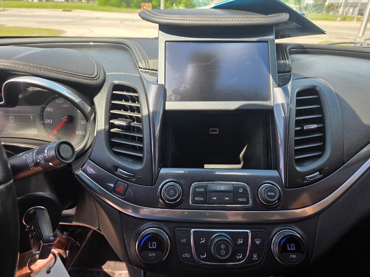 Chevrolet Impala 4dr Sdn LT w/1LT 2017