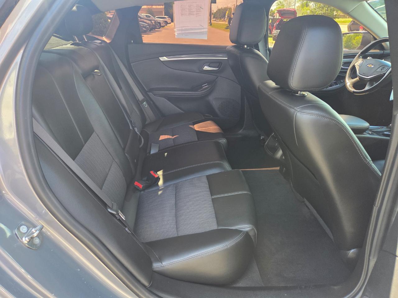 Chevrolet Impala 4dr Sdn LT w/1LT 2017