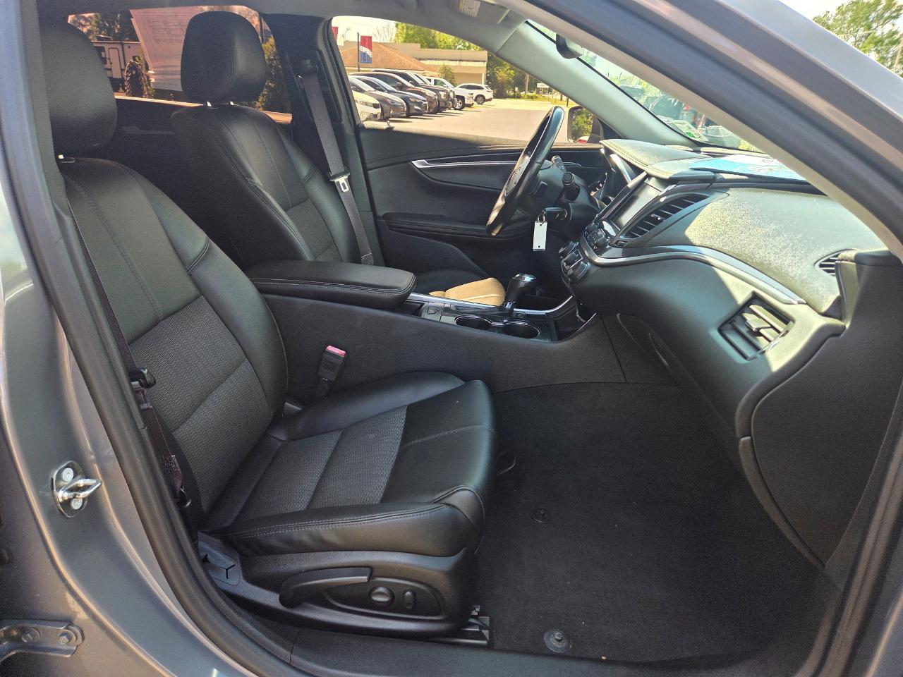 Chevrolet Impala 4dr Sdn LT w/1LT 2017