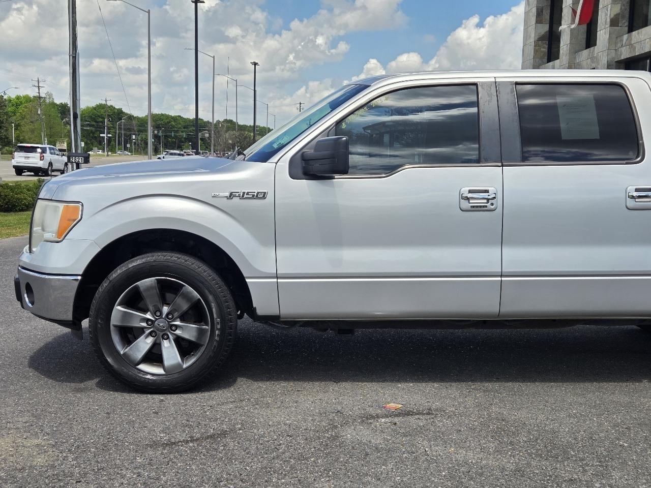 Ford F-150 2WD SuperCrew 145" XLT 2014