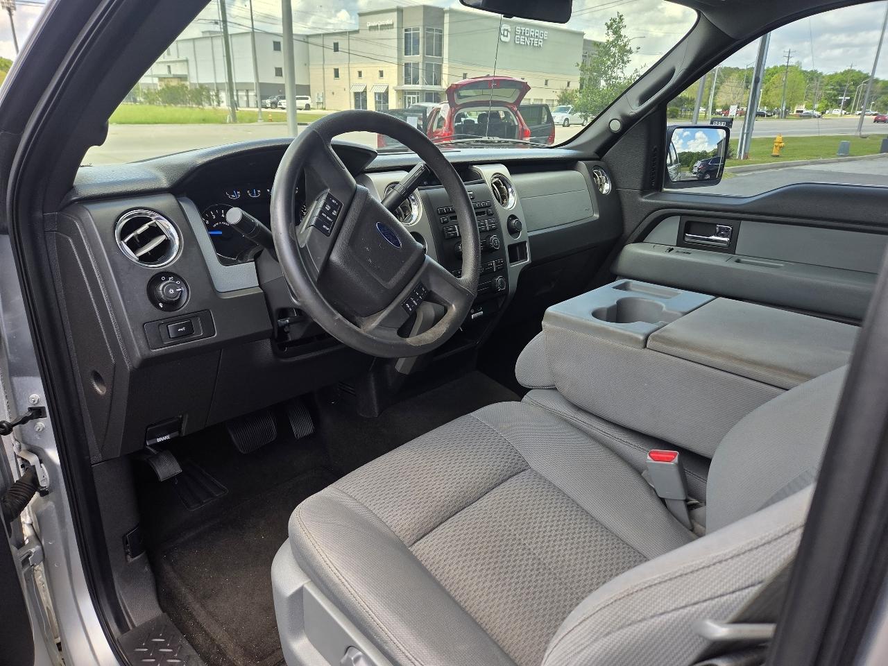 Ford F-150 2WD SuperCrew 145" XLT 2014