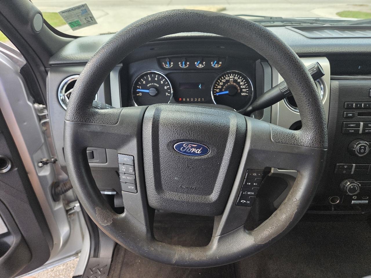 Ford F-150 2WD SuperCrew 145" XLT 2014