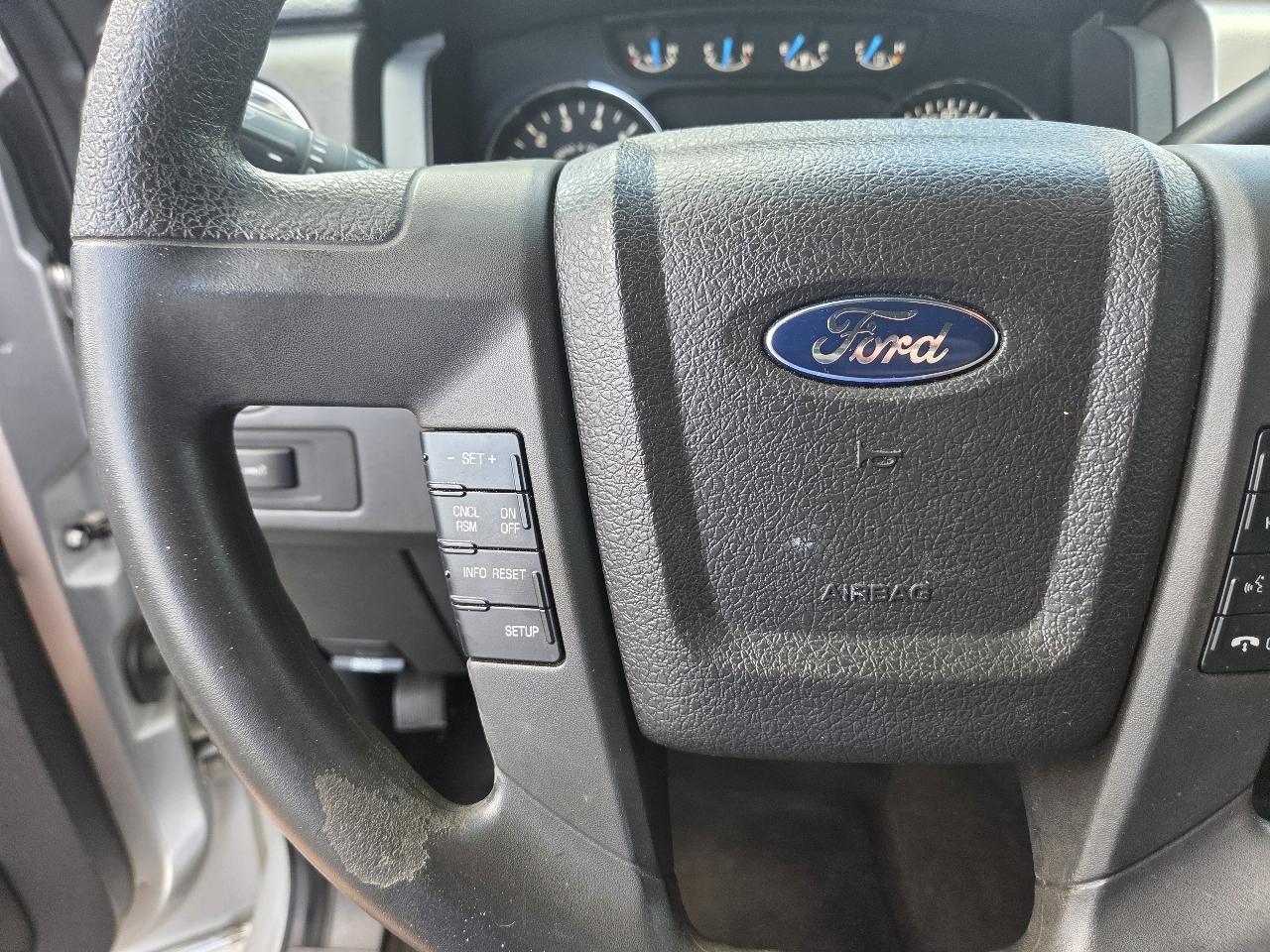 Ford F-150 2WD SuperCrew 145" XLT 2014