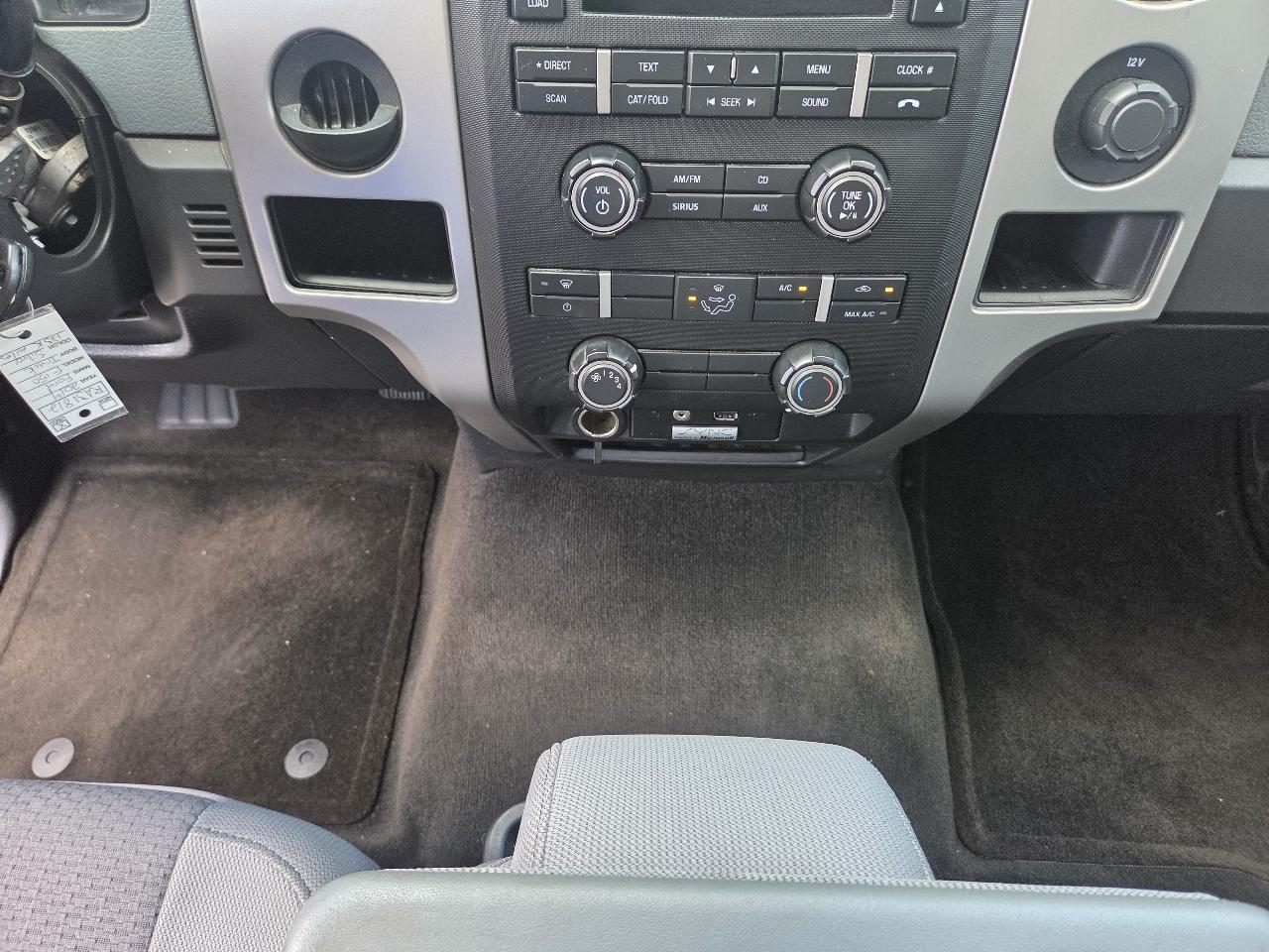 Ford F-150 2WD SuperCrew 145" XLT 2014