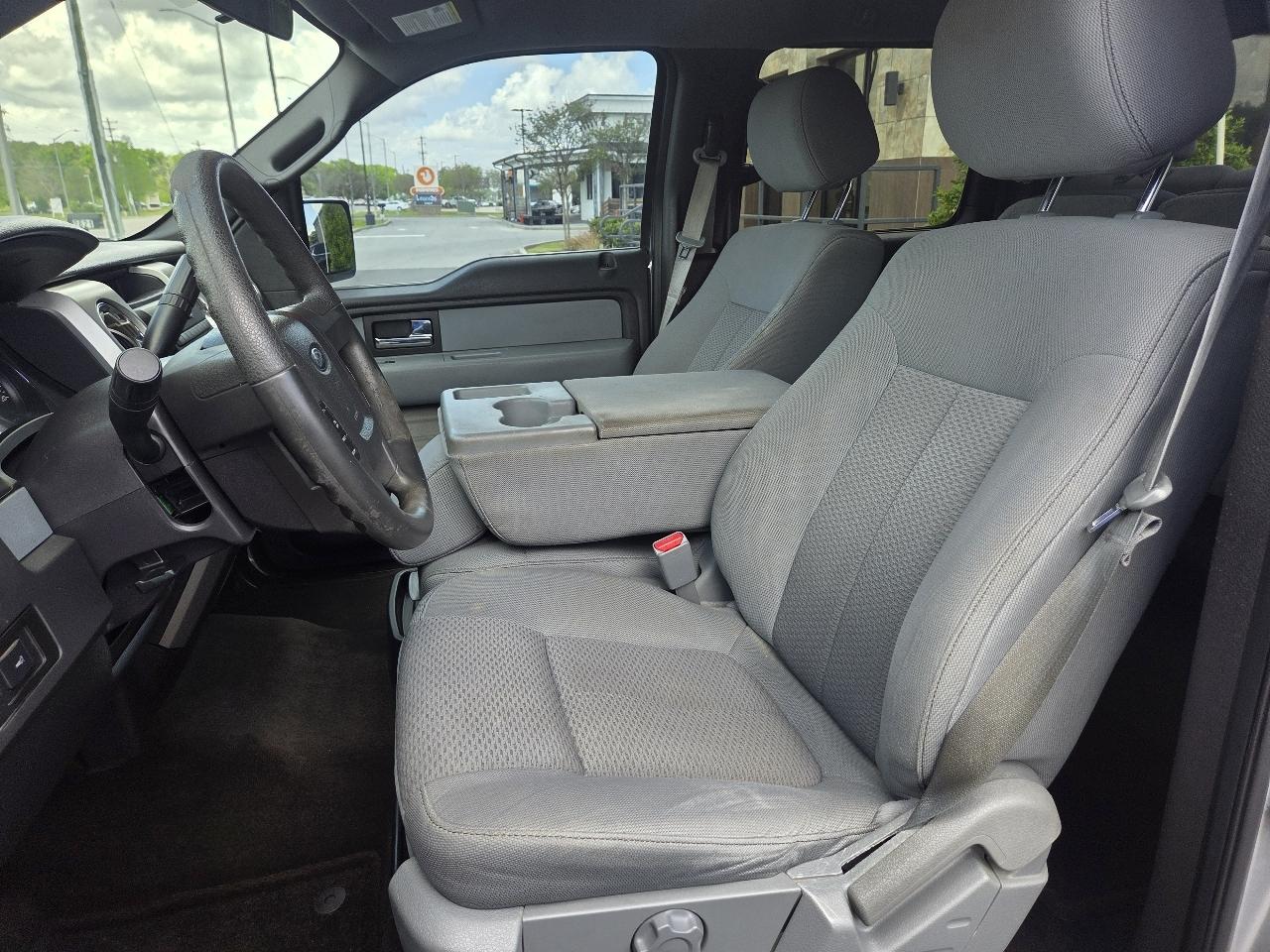 Ford F-150 2WD SuperCrew 145" XLT 2014