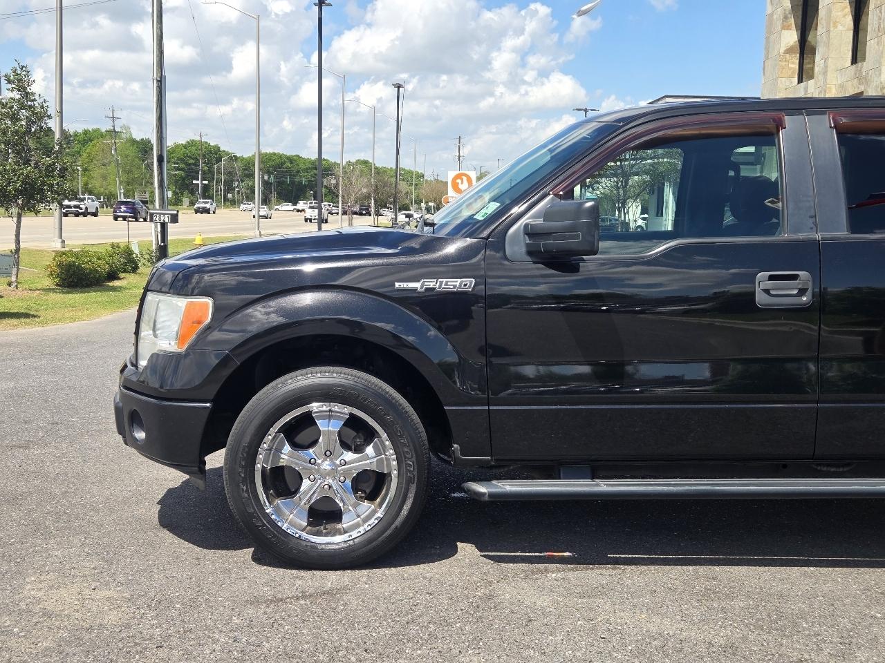 Ford F-150 2WD SuperCrew 145" XLT 2014