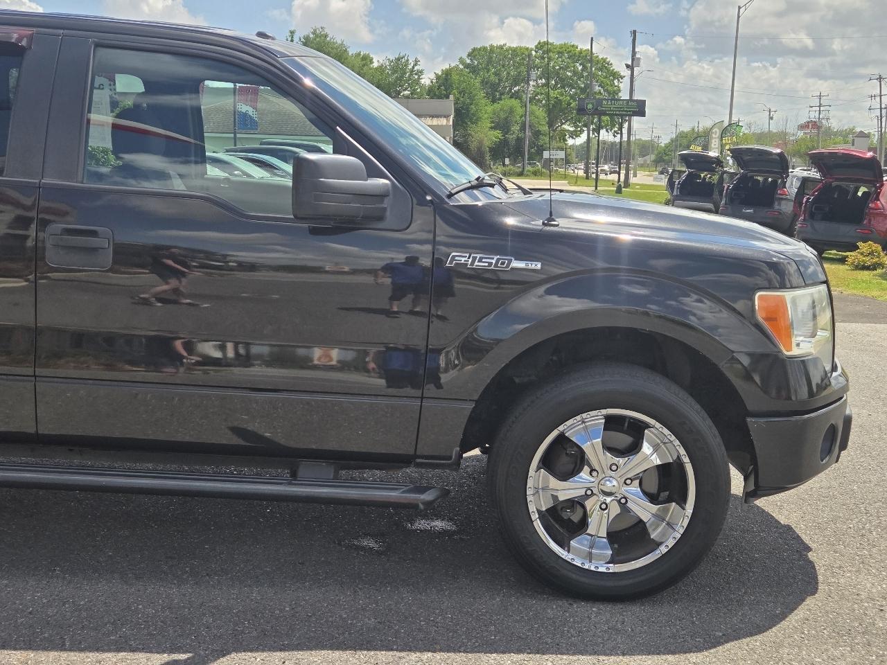 Ford F-150 2WD SuperCrew 145" XLT 2014