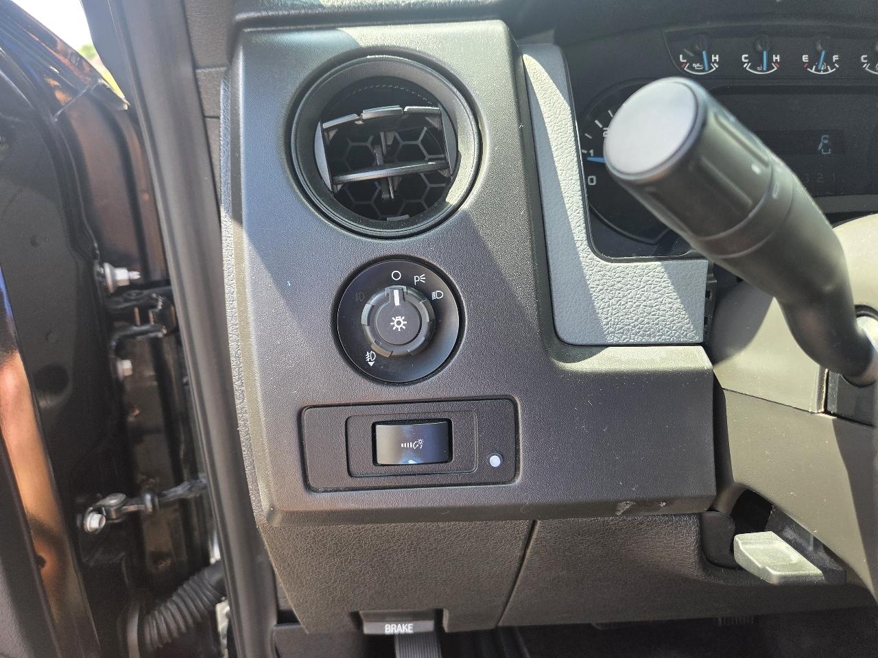 Ford F-150 2WD SuperCrew 145" XLT 2014