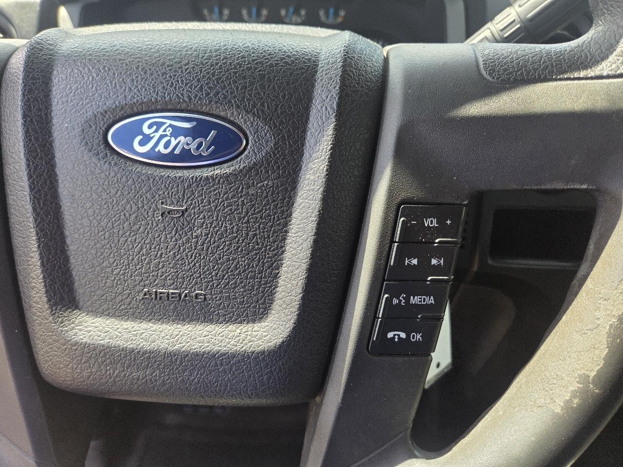 Ford F-150 2WD SuperCrew 145" XLT 2014