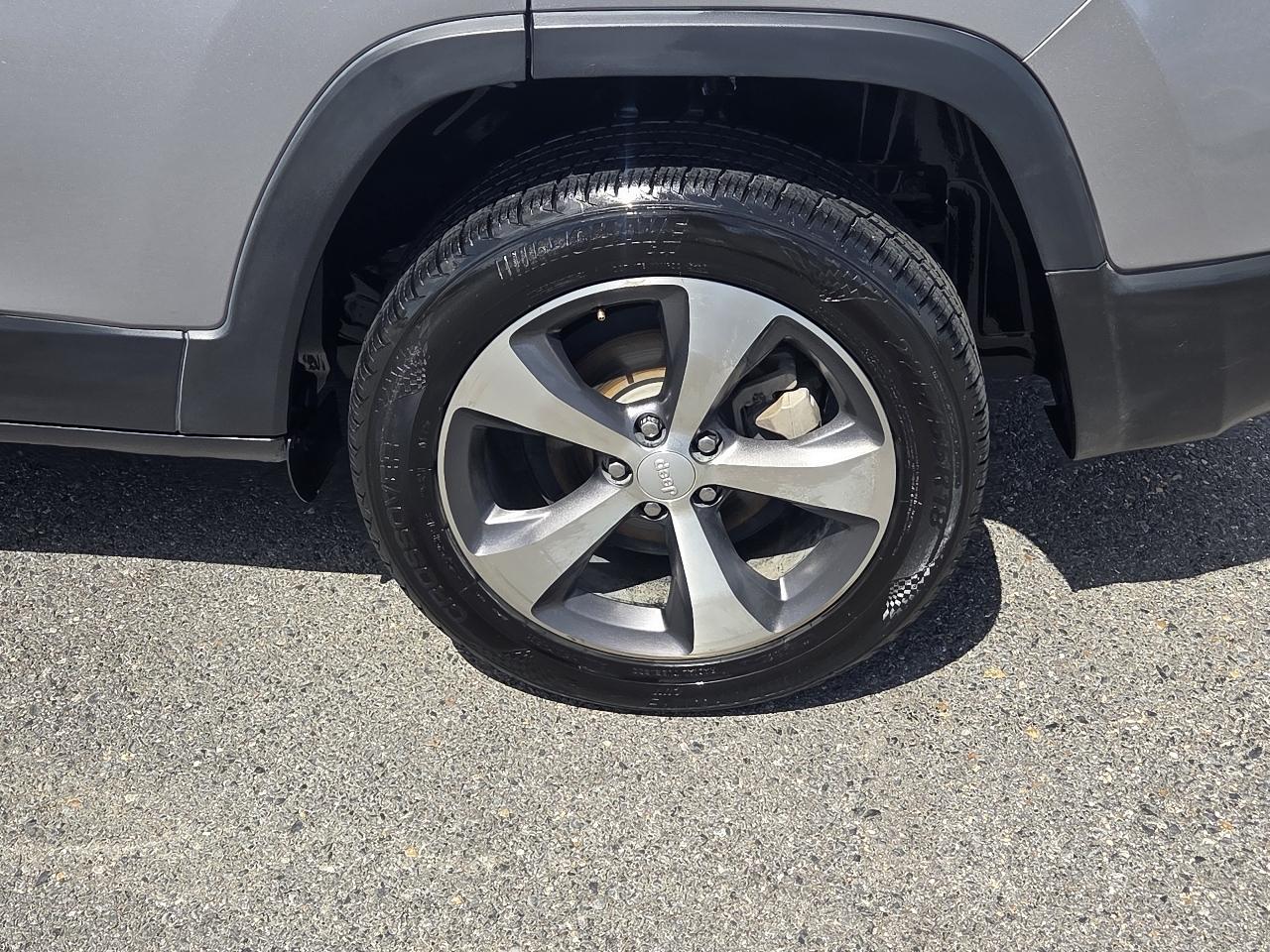 Jeep Cherokee Limited FWD 2020