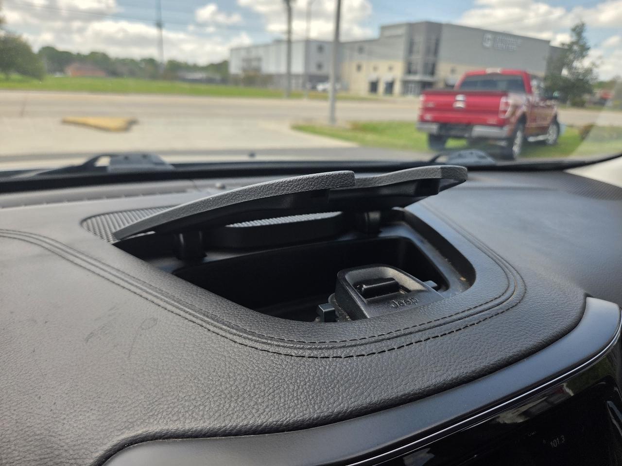 Jeep Cherokee Limited FWD 2020