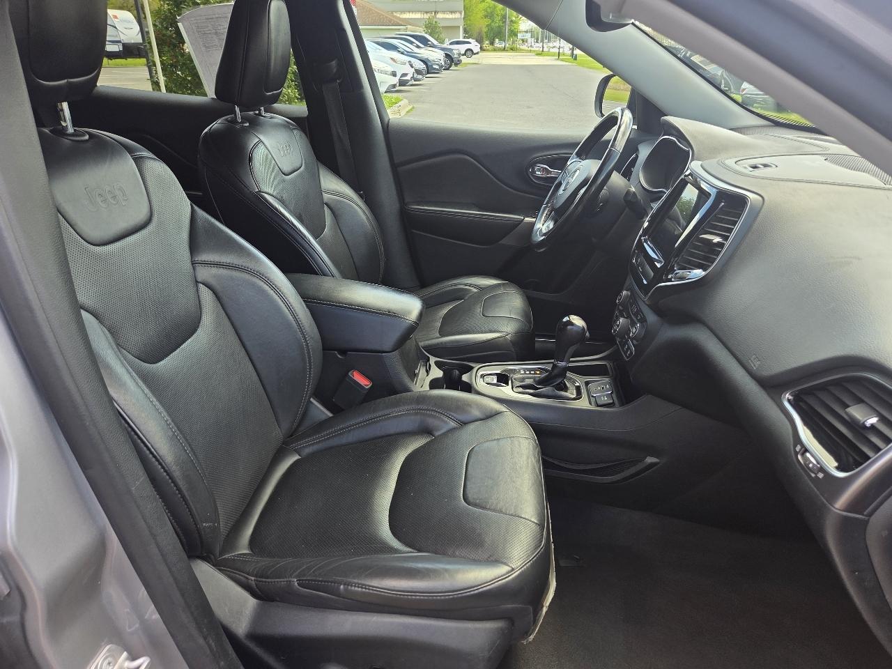 Jeep Cherokee Limited FWD 2020