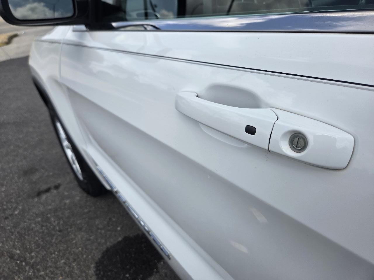 Jeep Grand Cherokee Laredo 4x4 *Ltd Avail* 2018