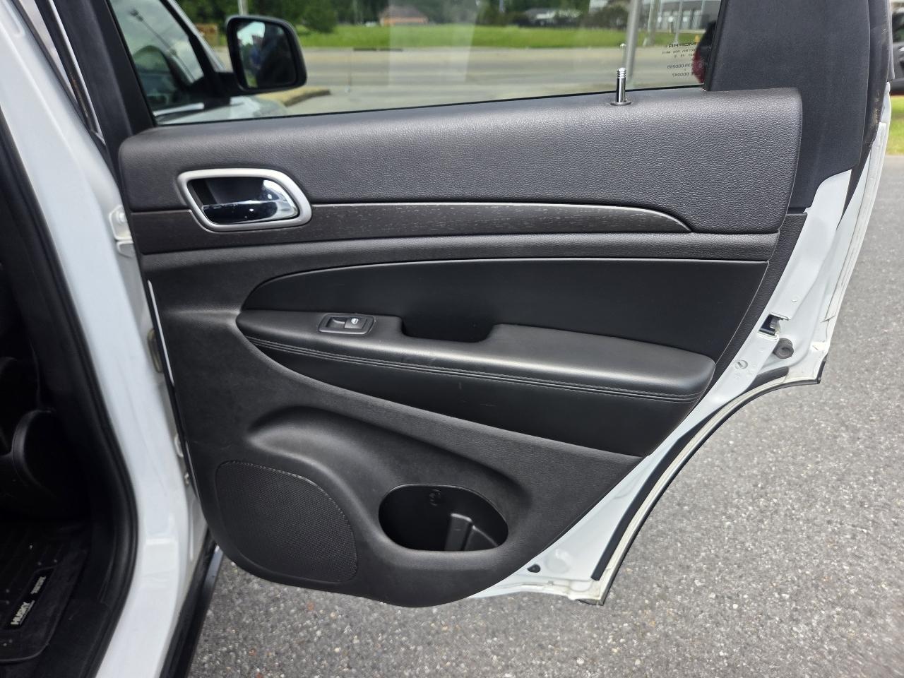 Jeep Grand Cherokee Laredo 4x4 *Ltd Avail* 2018