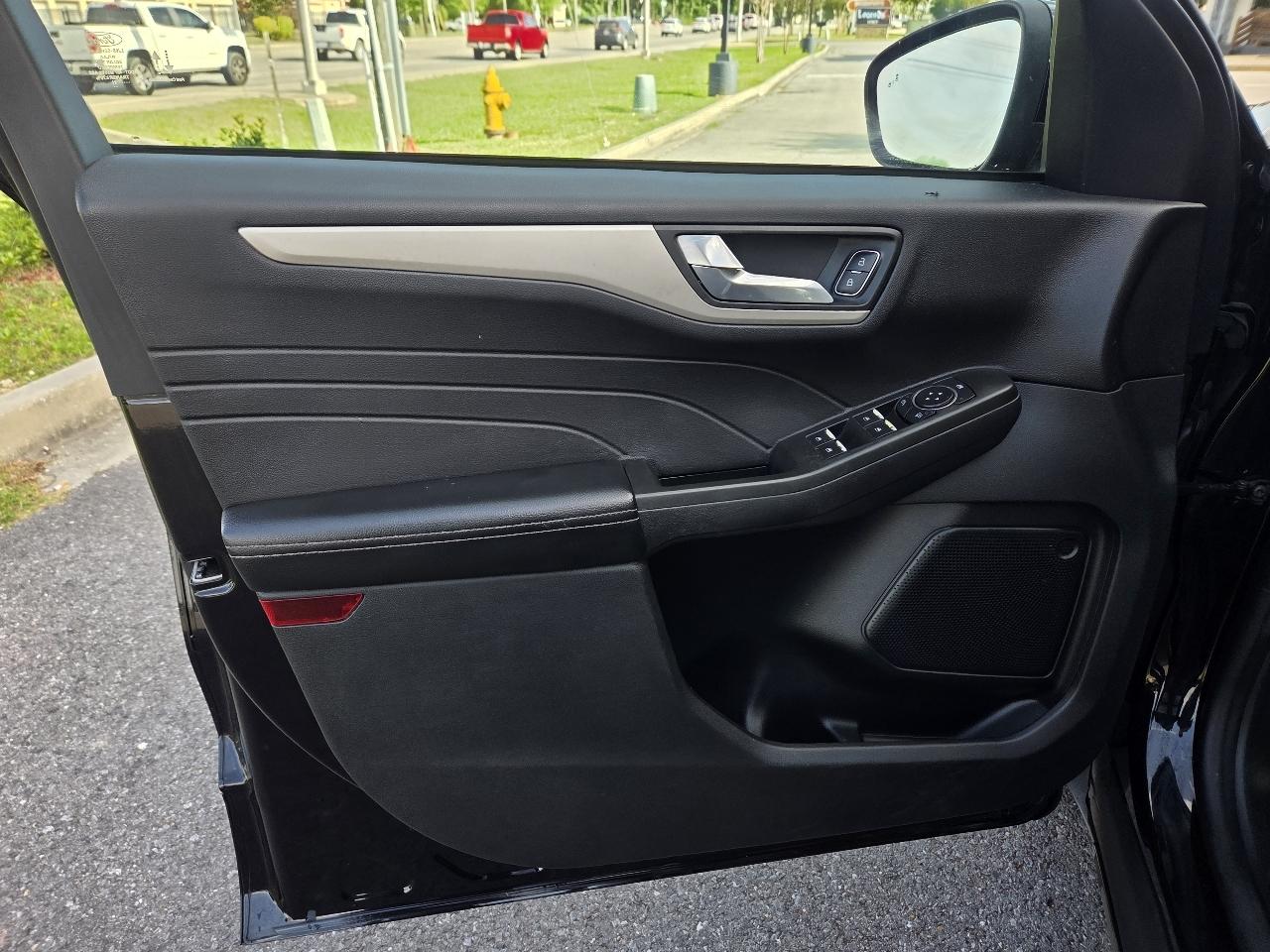 Ford Escape SE FWD 2021