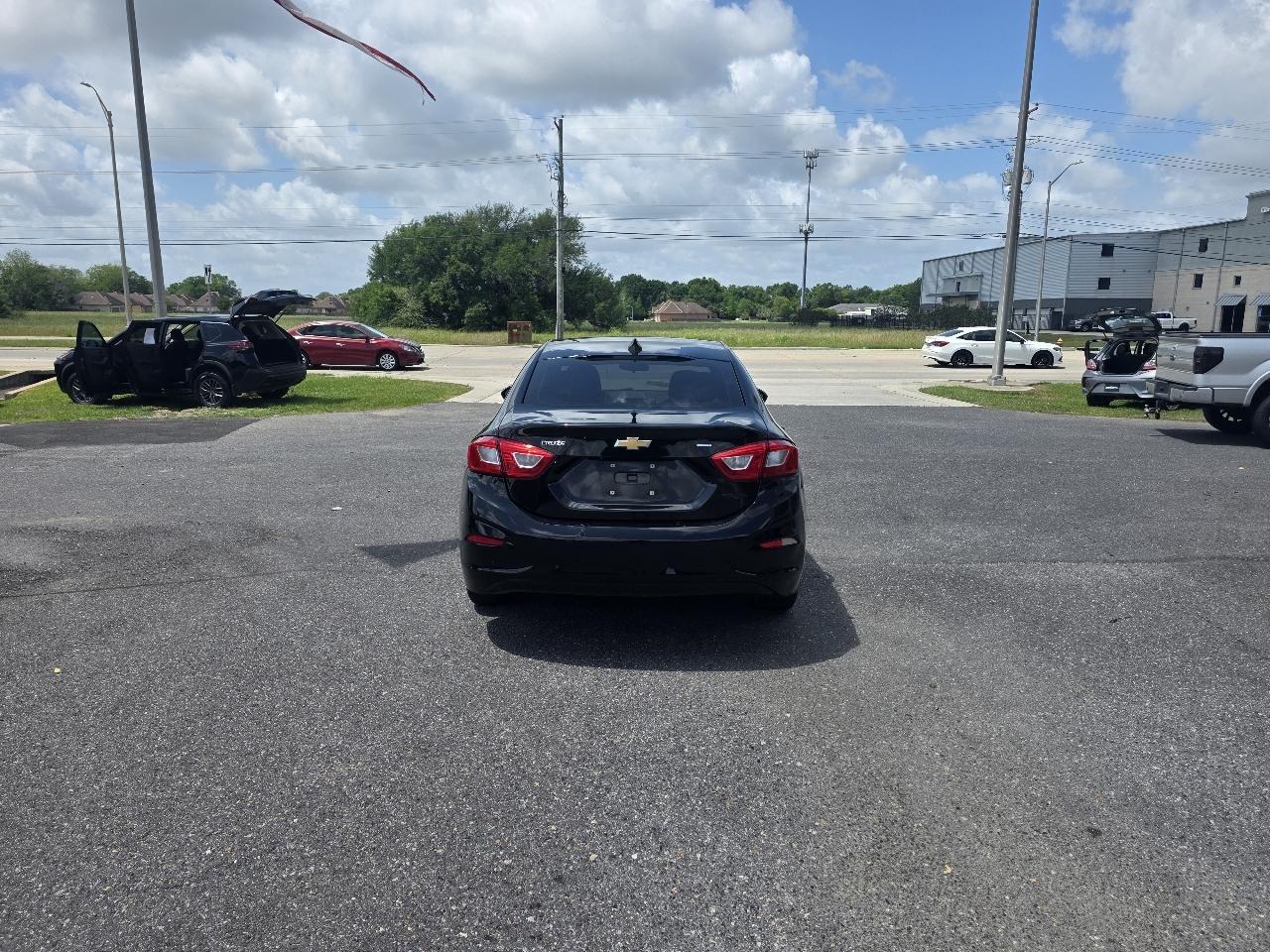 Chevrolet Cruze 4dr Sdn 1.4L LS w/1SB 2018