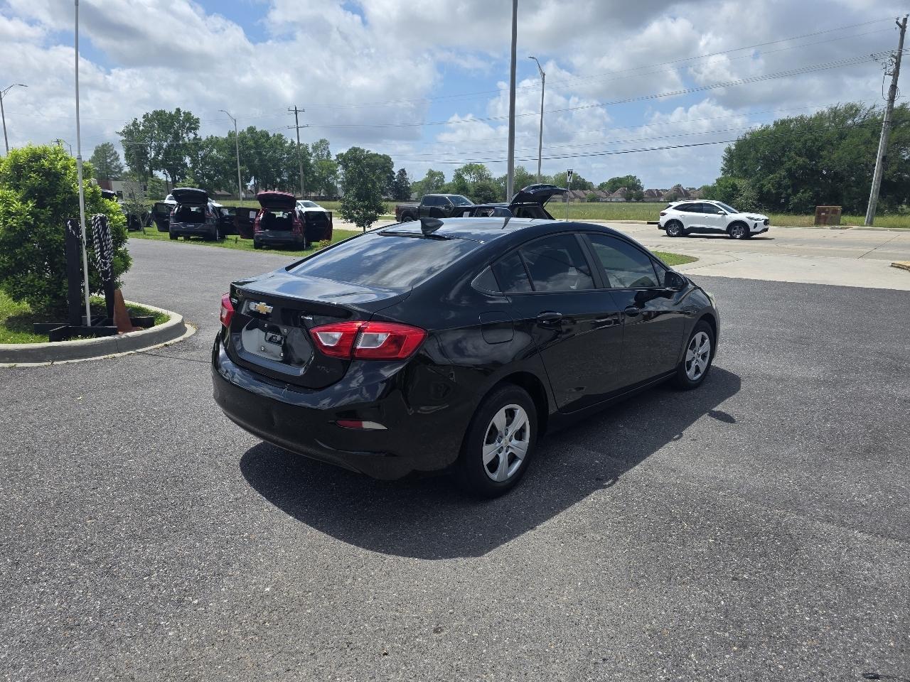 Chevrolet Cruze 4dr Sdn 1.4L LS w/1SB 2018