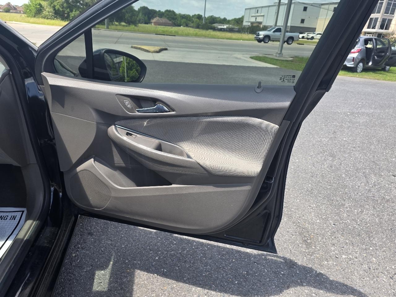 Chevrolet Cruze 4dr Sdn 1.4L LS w/1SB 2018