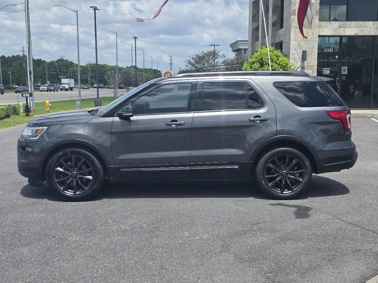 Ford Explorer XLT FWD 2018