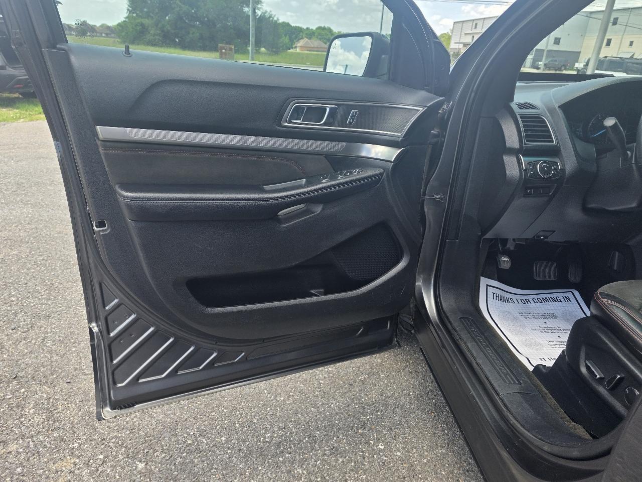 Ford Explorer XLT FWD 2018